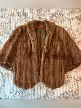 Vintage Anton Kasal Asbury Park NJ Brown Mink Cape / Stole